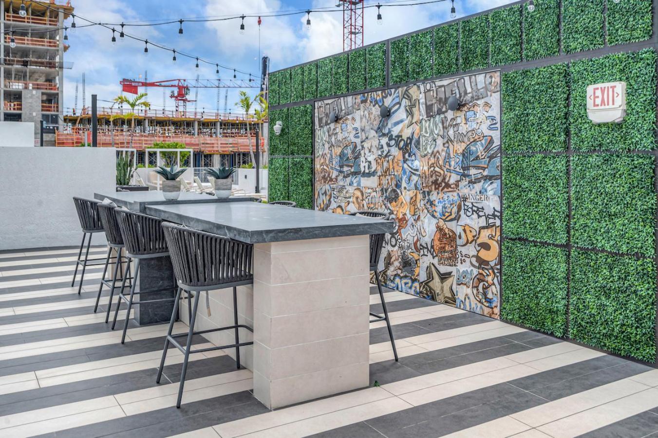 Amazing 3 Bed Unit In Dwntwn Miami With Free Parking Apartment Bagian luar foto