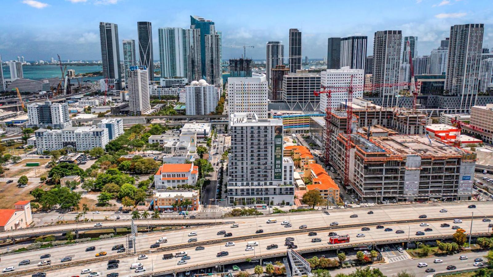 Amazing 3 Bed Unit In Dwntwn Miami With Free Parking Apartment Bagian luar foto