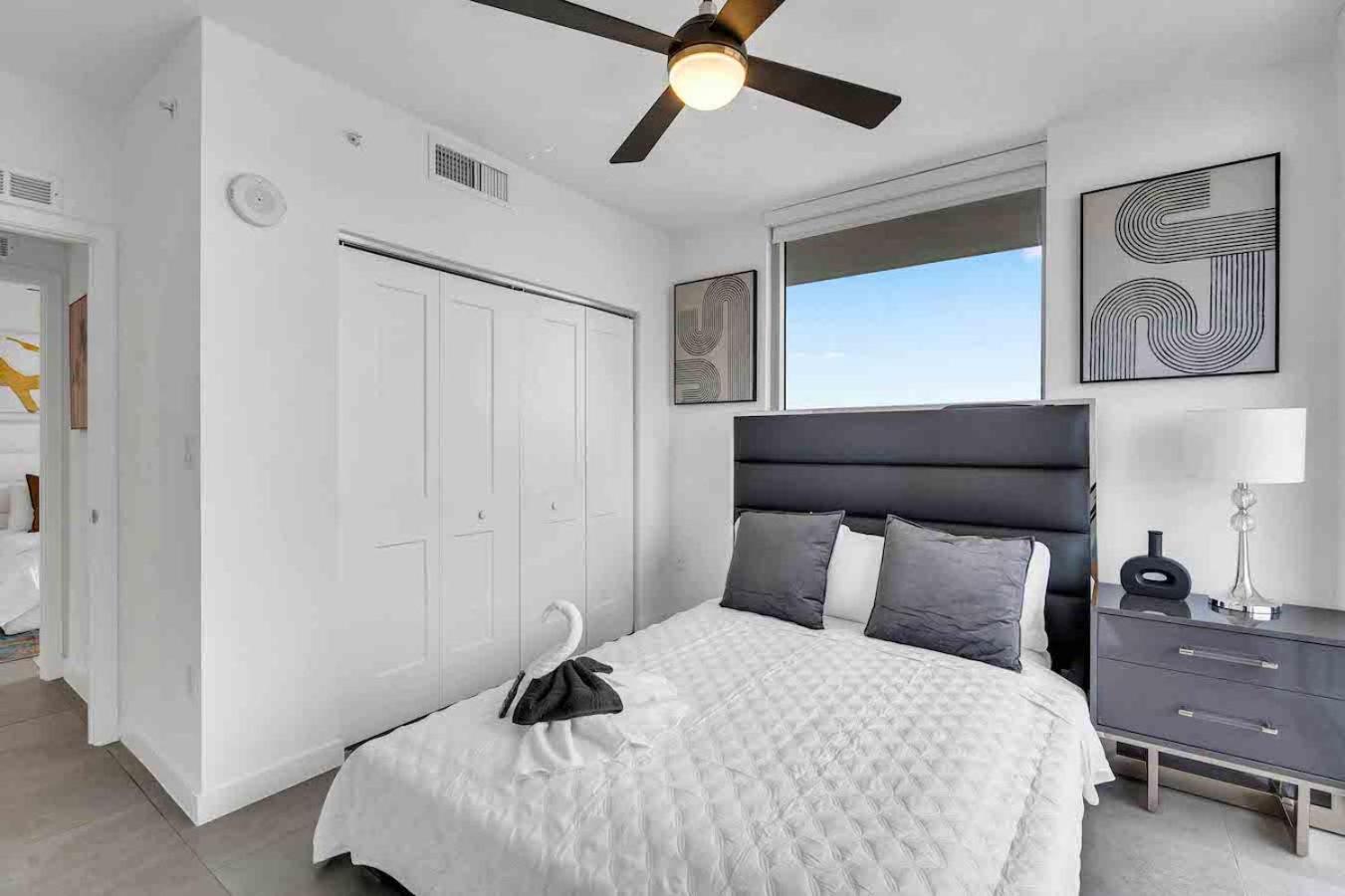 Amazing 3 Bed Unit In Dwntwn Miami With Free Parking Apartment Bagian luar foto